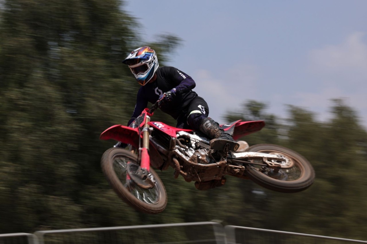 Prova Honda CRF 250R e CRF450R  2025: sempre più su!